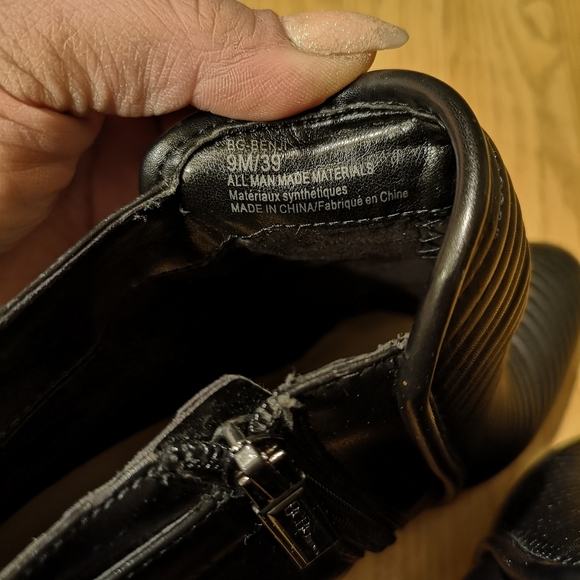 BCBGeneration Benci Quilted Black Ankle Booties - Picture 16 of 16